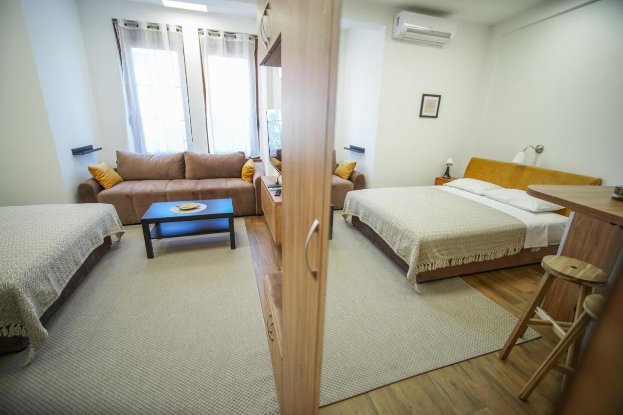 Prenociste Sole Aparthotel Vranje Bagian luar foto