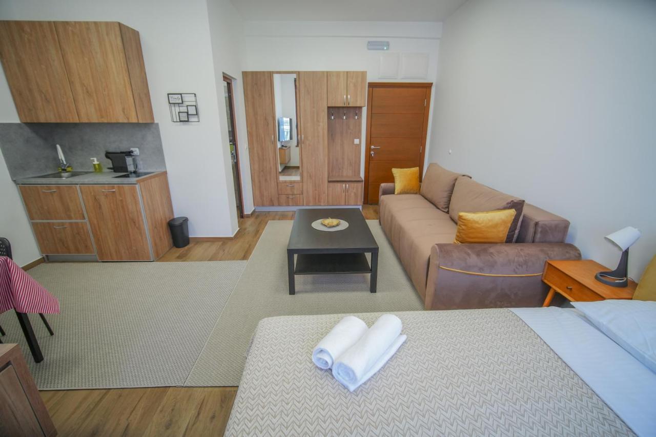 Prenociste Sole Aparthotel Vranje Bagian luar foto
