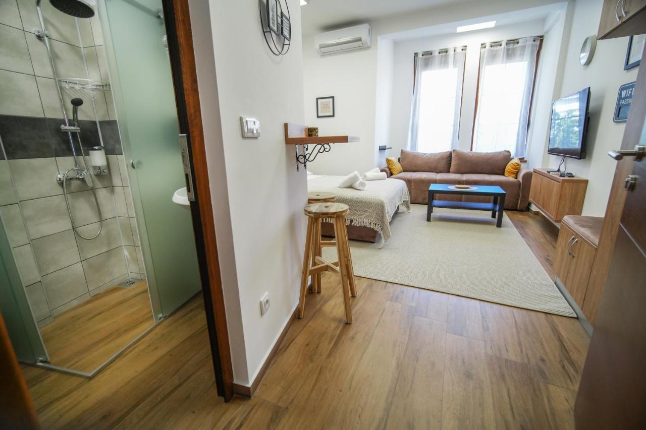 Prenociste Sole Aparthotel Vranje Bagian luar foto