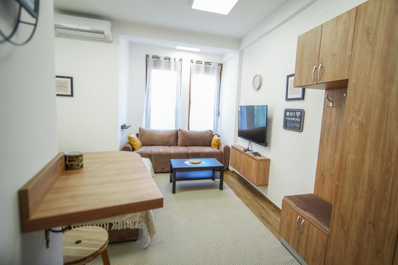 Prenociste Sole Aparthotel Vranje Bagian luar foto