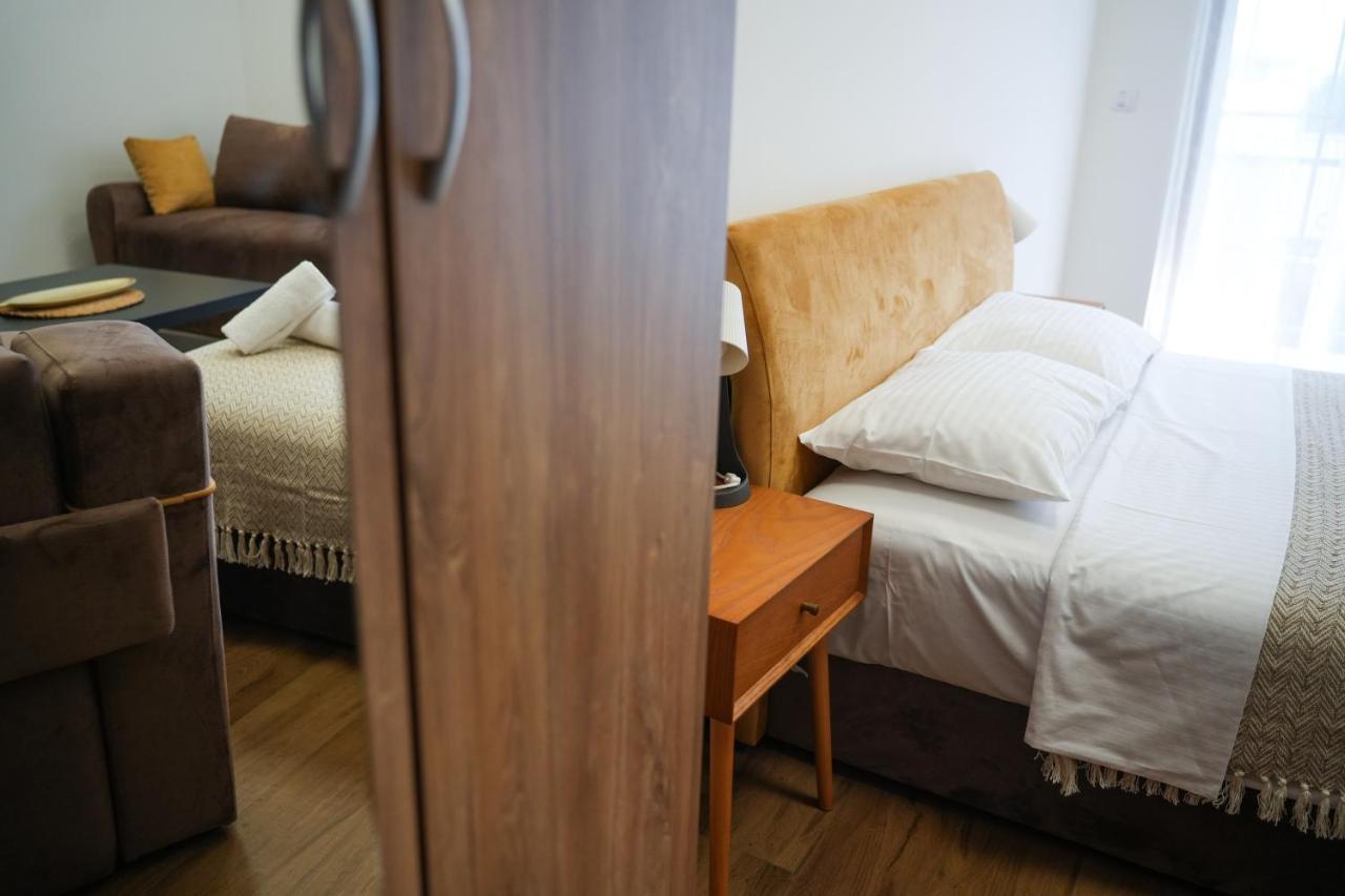 Prenociste Sole Aparthotel Vranje Bagian luar foto